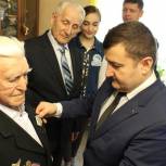 Алхаматов вручил юбилейные медали ветеранам из Муравленко, проживающим в Башкортостане