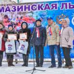 В Туймазах в рамках партийного проекта «Алтын кулдар» вручили денежные сертификаты