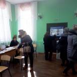К полудню больше тысячи саратовцев приняли участие в предварительном голосовании «Единой России»
