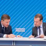 Медведев и Турчак обсудили подготовку «Единой России» к выборам