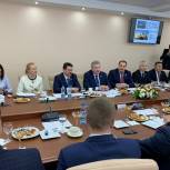 Депутаты окружной Думы рассказали коллегам из Республики Коми о своей деятельности 