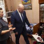 Единороссы поздравили со столетием ветерана Анну Жараю