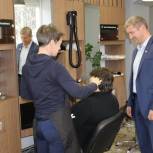 Единоросс Дмитрий Голиков откроет социальную парикмахерскую в Балаклаве