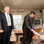 Куньинские ветераны получили юбилейные медали «75 лет Победы в Великой Отечественной войне 1941 — 1945 гг» 