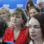 Региональная общественная приемная партии «Единая Россия» проводит консультации по новым мерам социальной поддержки семей с детьми