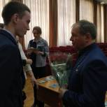 Летчик-испытатель Герой России Александр Коновалов встретился со студентами 