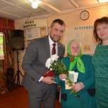 В Руднянском районе ветеранам вручили юбилейные медали «75 лет Победы»