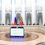 Владимир Путин поддержал предложения Вячеслава Никонова по поправкам в Конституцию
