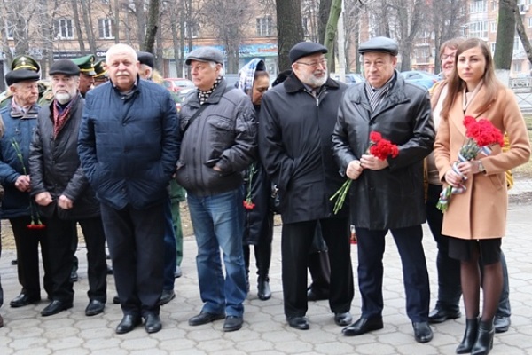 Дементьевы петровичи. Конструктора Грязева Тула.