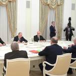 Владимир Путин отметил вклад «Единой России» в работу над поправками к Конституции