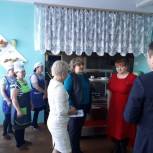 Партийцы взяли на контроль состояние верхнеяркеевской школы