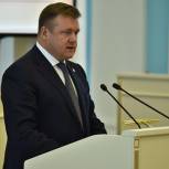 Николай Любимов выступил с отчетом перед депутатами регионального парламента