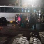 Единороссы оказали помощь в транспортировке в Оренбург туристов, вернувшихся в Россию из-за распространения коронавируса