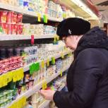Ольховатские партийцы проводят мониторинг продуктов питания и товаров первой необходимости 