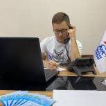 Ленинские волонтеры продолжают оказывать помощь