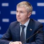 Ревенко: В «Единой России» поддержали перенос даты голосования по поправкам в Конституцию из-за коронавируса
