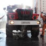 Нижегородские спасатели проводят регулярную дезинфекции техники, служебных зданий и помещений