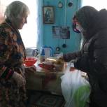 Ветеран Сладковского района получила продукты первой необходимости 