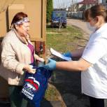 В Брянске к работе волонтерского центра присоединяются неравнодушные люди
