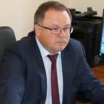 Депутат Липецкого облсовета передал средства индивидуальной защиты районным больницам