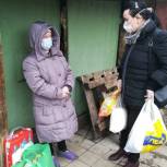 Депутат Городской думы города Ижевска помог одинокой женщине с двухлетним малышом на руках.