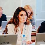 Швецова: Выплаты семьям с детьми от 3 до 7 лет - своевременная мера поддержки