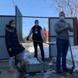 К тюменским волонтерам присоединились активисты Общественной молодежной палаты парламента 