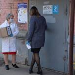 Депутаты доставляют продукты нуждающимся семьям Оренбурга