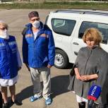 Волгоградским медикам передали два легковых автомобиля