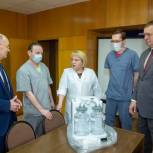 Владимир Киселев передал в Собинскую ЦРБ аппараты для лечения пневмонии