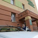 Врачи и волонтеры Татарстана получили новые машины для работы в период пандемии
