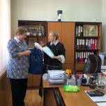 Татьяна Гусева передала рязанской школе средства индивидуальной защиты