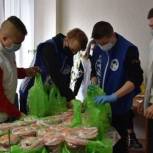 Ситуационный центр «Единой России»: людям передают пасхальные наборы