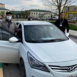 Волонтерский центр решил проблему транспортировки пациентов диализного центра города Грозного