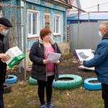 В Камешкирском районе школьникам передали ноутбуки