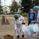 Ситуационный центр «Единой России»: жители пострадавших от коронавируса районов получают волонтерскую помощь