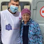 Пожилой омичке предоставили бесплатное социальное такси