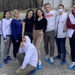 Домодедовские молодогвардейцы помыли окна в детском областном хосписе