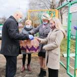 Олег Гарин обеспечил детские сады своего округа средствами индивидуальной защиты