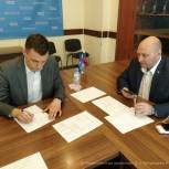 Депутаты закcобрания Севастополя продолжают вести приемы, теперь по телефону