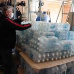 Депутаты доставили питьевую воду в медицинские учреждения