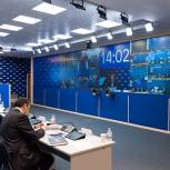 Российские медики, борющиеся с коронавирусом, получат продуктовые наборы