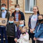 Ученье – свет. Волонтеры подарили ноутбуки ещё четырём смоленским семьям