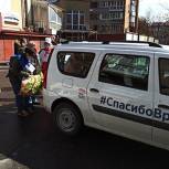В Московском районе семьям, оказавшимся в сложной ситуации, привезли продуктовые наборы и горячие обеды 