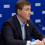 Андрей Турчак: Дети пострадавших из-за коронавируса медиков должны получить приоритетное право поступления на бюджетной основе в вузы