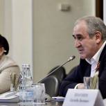 Сергей Неверов попросил Минздрав разрешить проблему с продажей в аптеках гигиенических лицевых масок