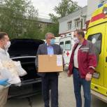 Депутат Госдумы Игорь Сапко передал средства защиты на станцию скорой помощи