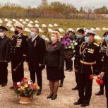 Торжественная церемония возложения цветов, посвящённая Дню Победы, прошла в Каспийске