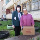 Жители посёлка Алексеевский получили продуктовую помощь