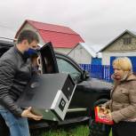 Октябрьский район: Алексей Савичев продолжает Помогать Учиться Дома